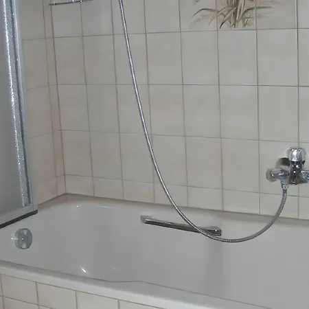Fuer 4 Personen Appartement Kuenzell