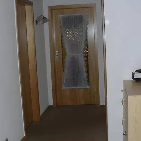 Fuer 4 Personen * كنوزيل